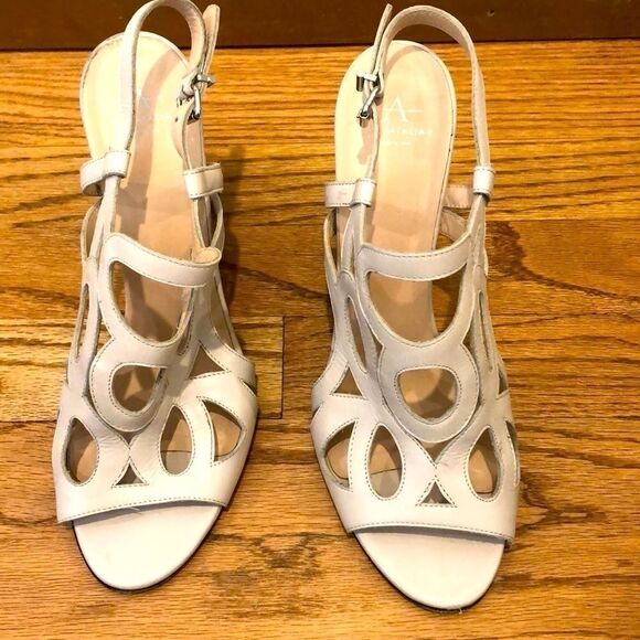 Aquatalia wedge cream leather open toe sandals - Picture 1 of 9